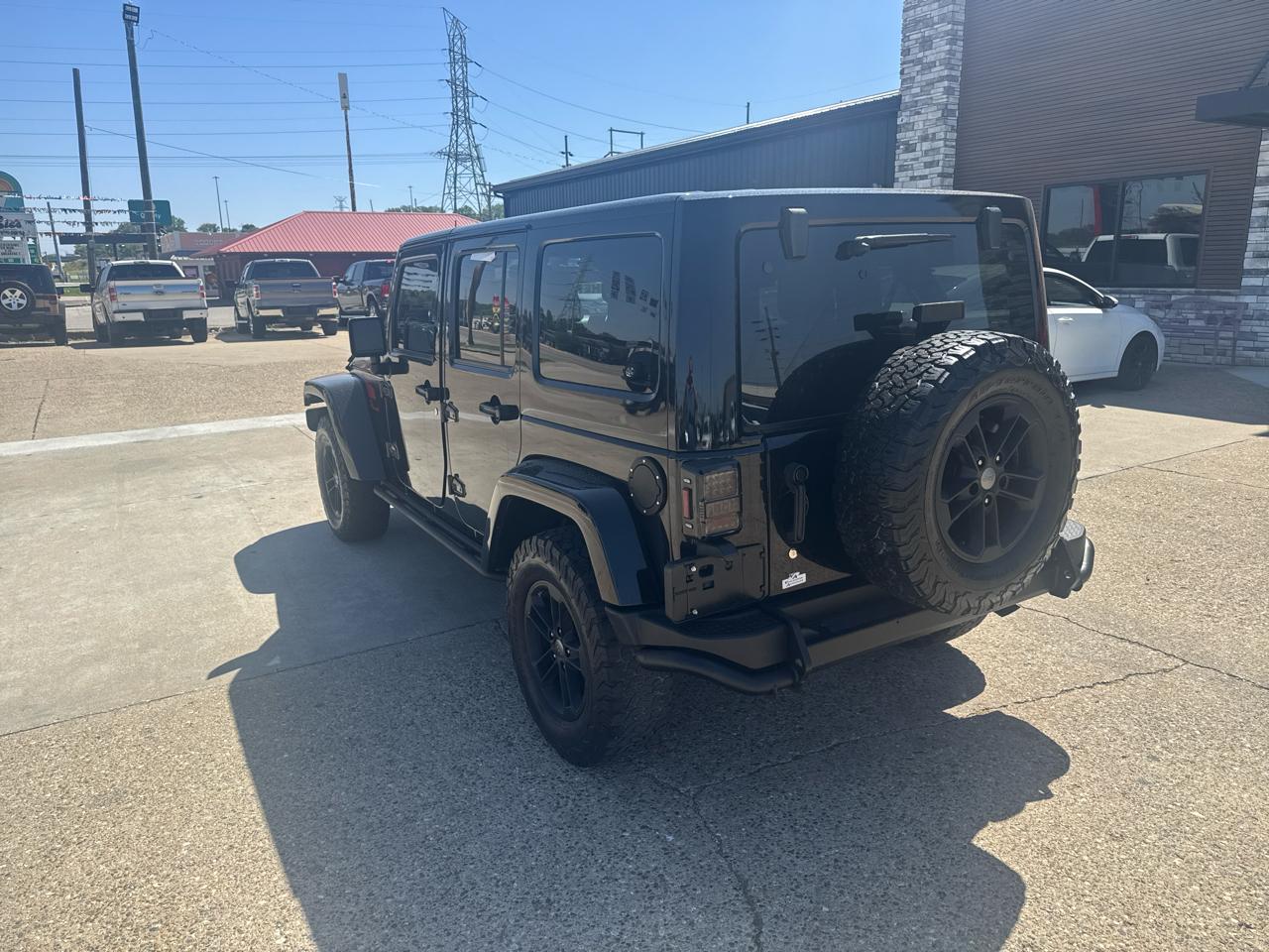 Jeep Wrangler Unlimited Sahara 4WD 2017