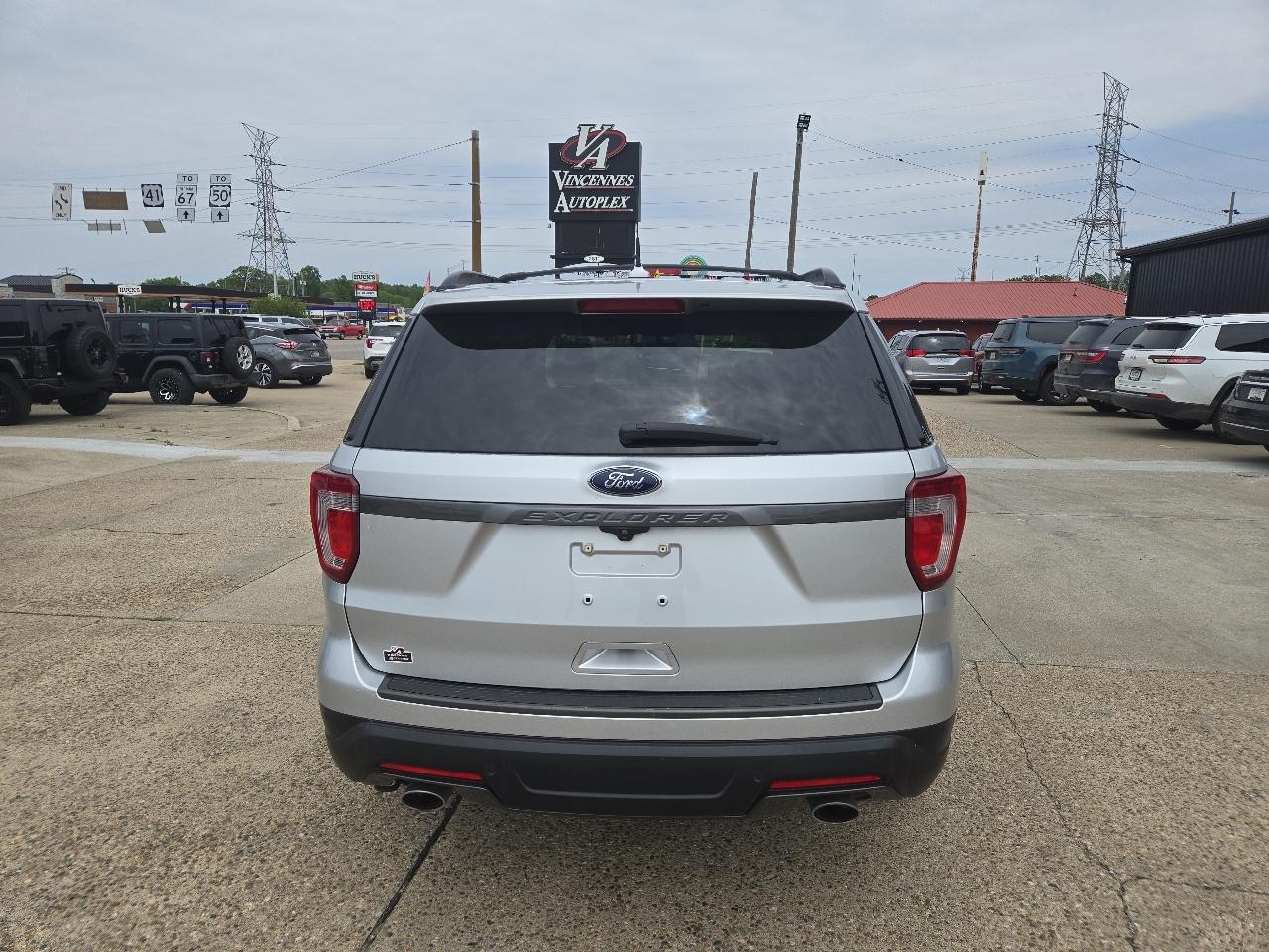 Ford Explorer XLT 4WD 2018