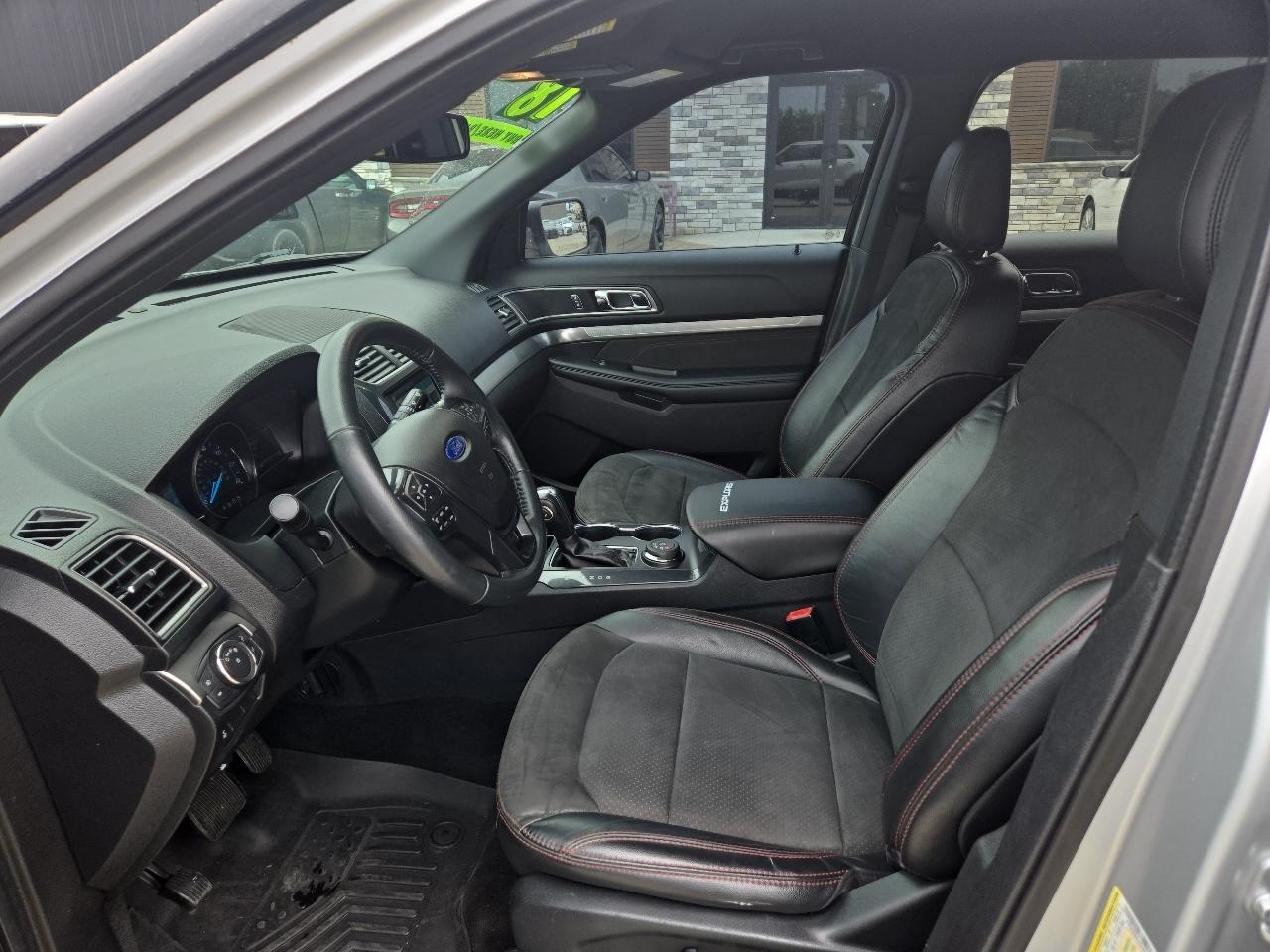 Ford Explorer XLT 4WD 2018