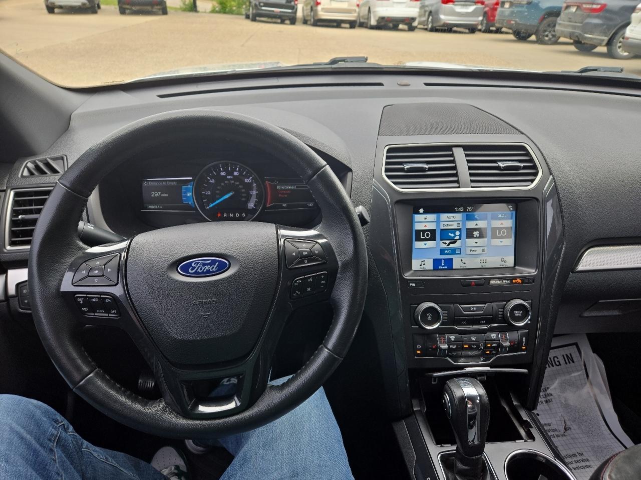 Ford Explorer XLT 4WD 2018