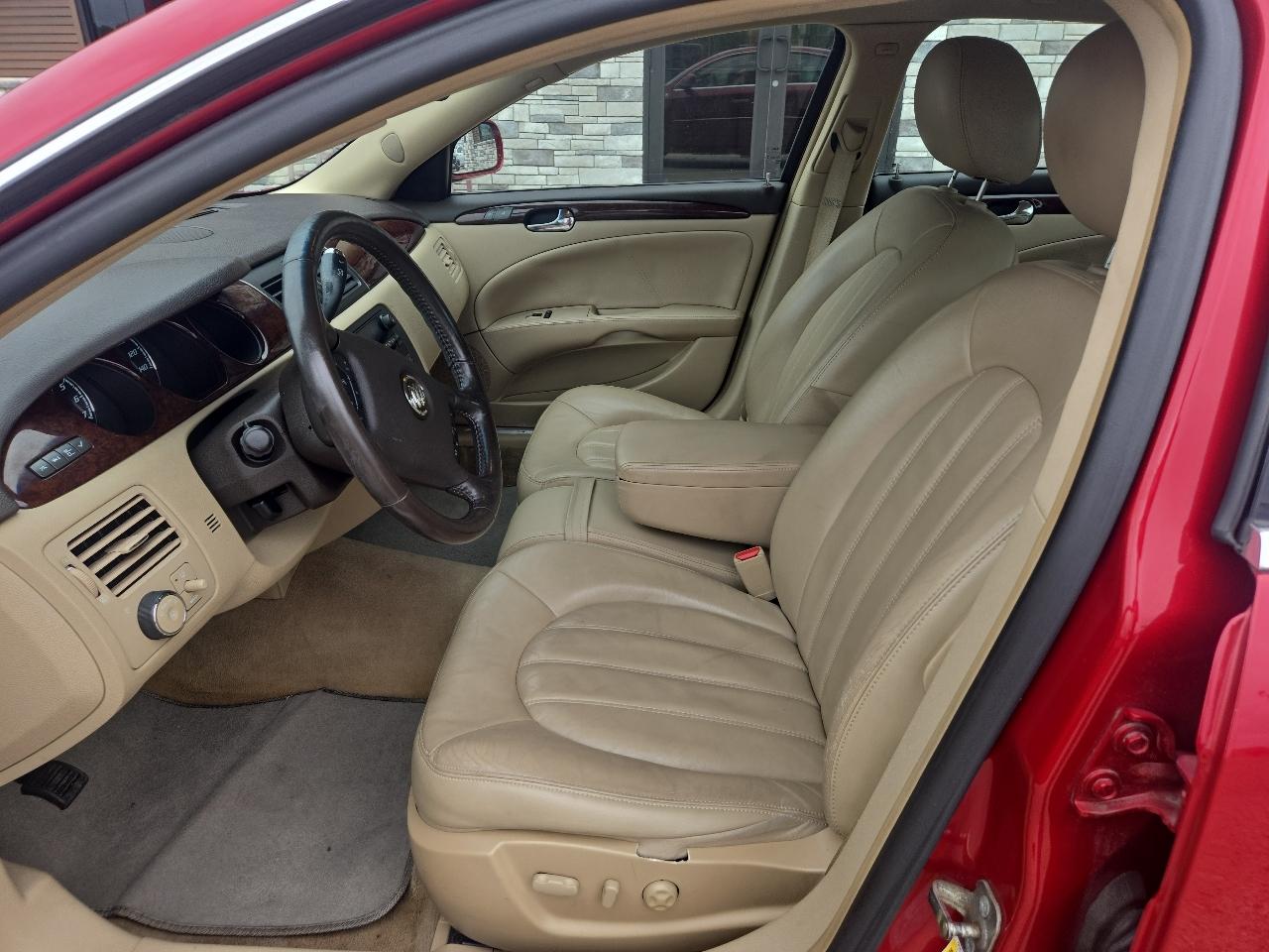Buick Lucerne CXL 2010