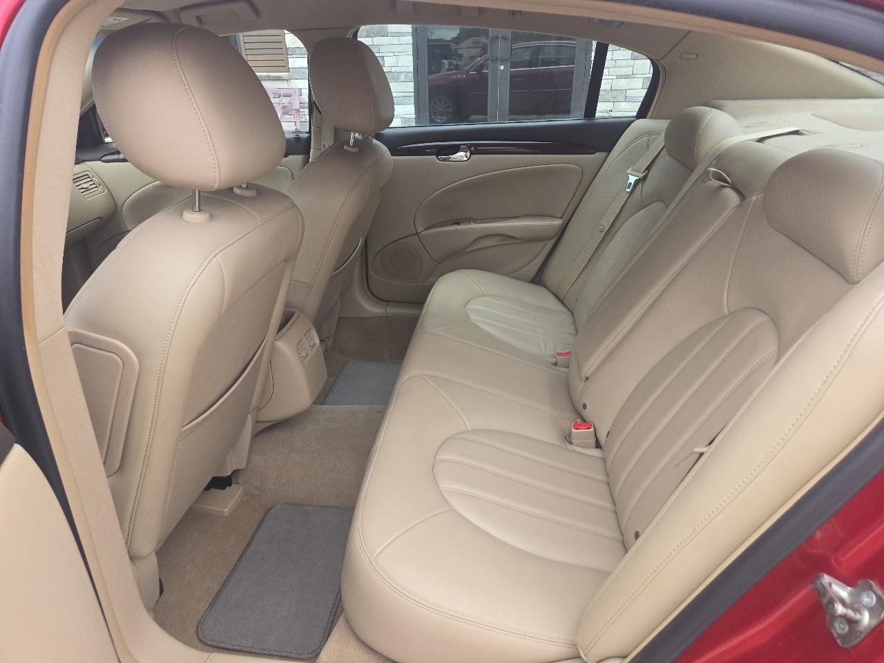 Buick Lucerne CXL 2010