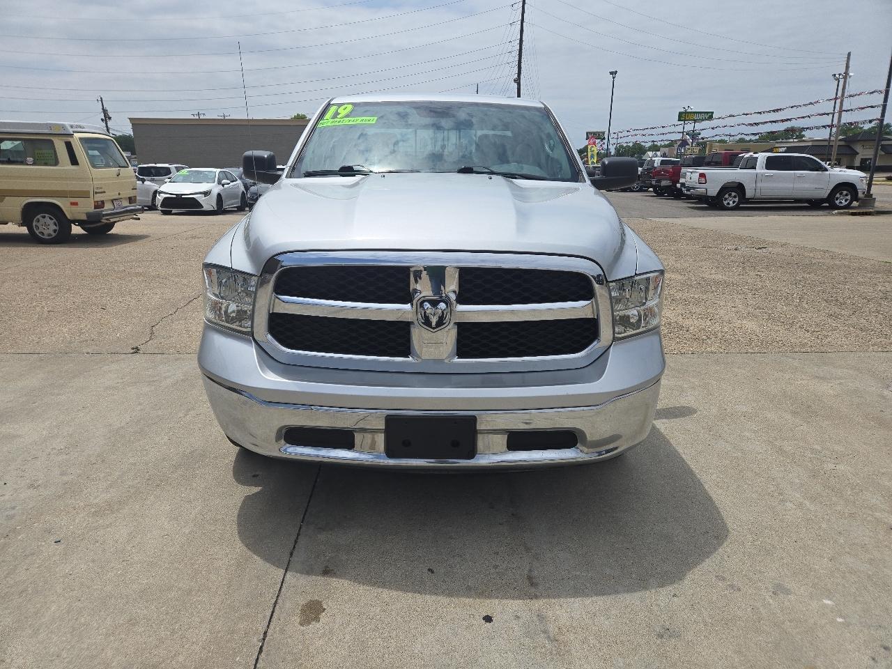 RAM 1500 Classic Tradesman Crew Cab LWB 4WD 2019