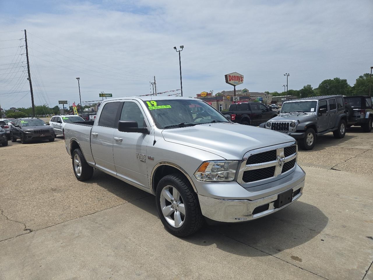 RAM 1500 Classic Tradesman Crew Cab LWB 4WD 2019