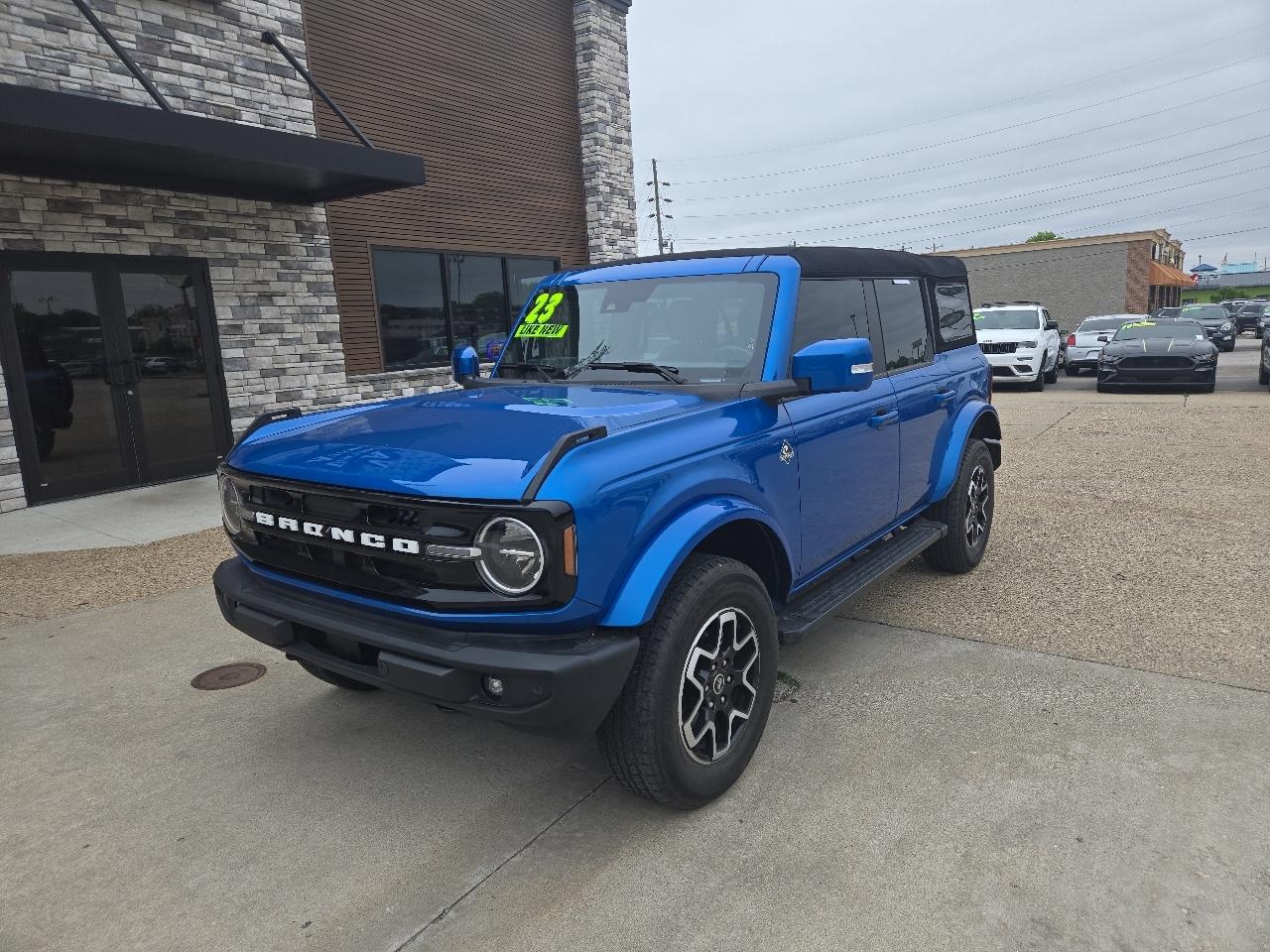 Ford Bronco Base 4-Door 2023