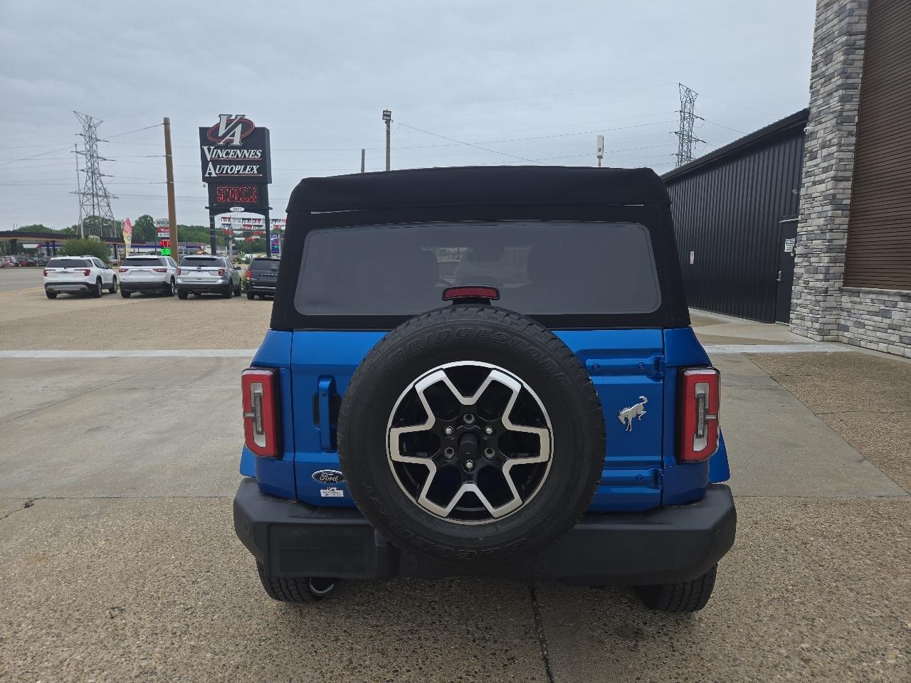 Ford Bronco Base 4-Door 2023