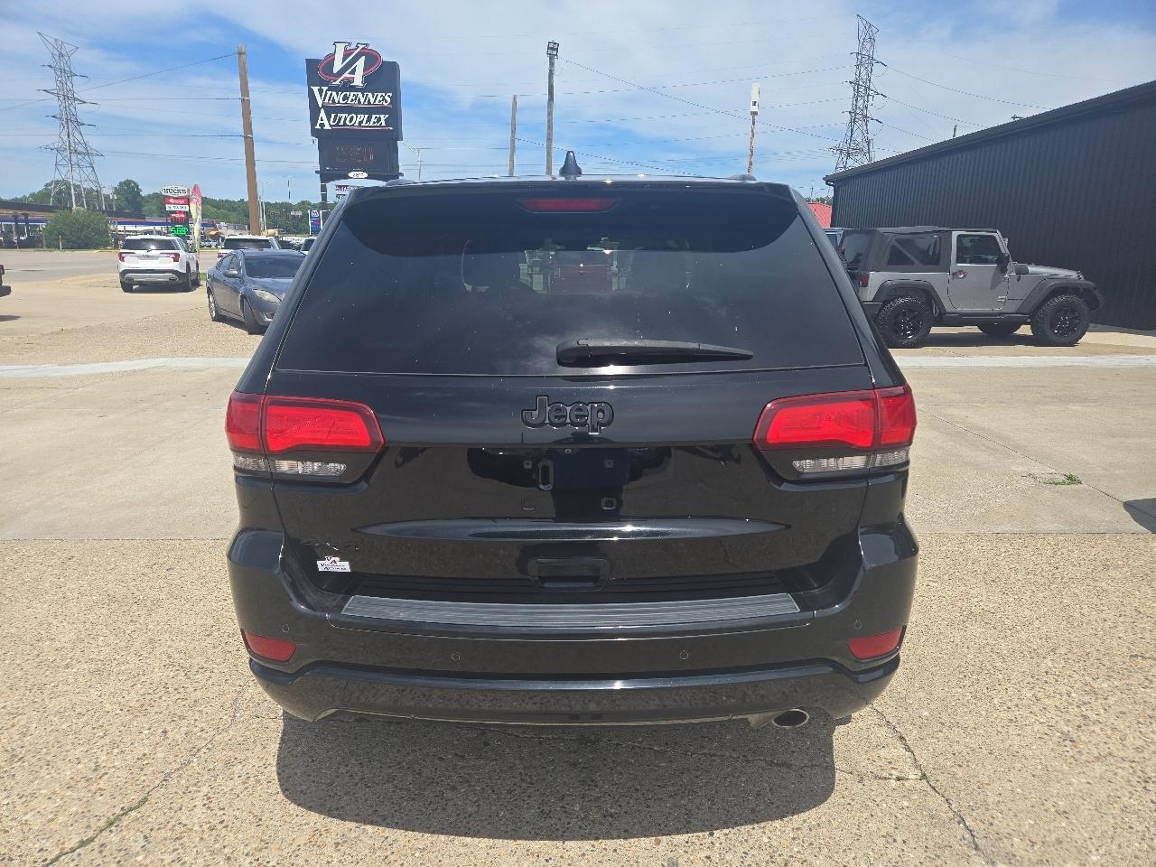 Jeep Grand Cherokee Laredo 4WD 2017