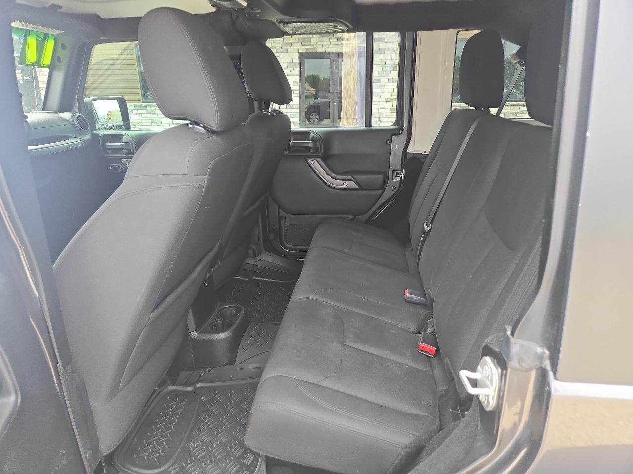 Jeep Wrangler Unlimited Sport 4WD 2017