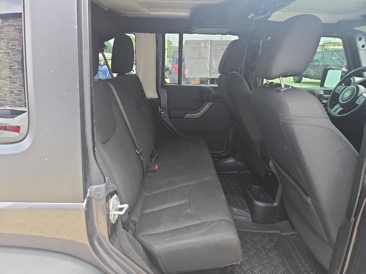 Jeep Wrangler Unlimited Sport 4WD 2017
