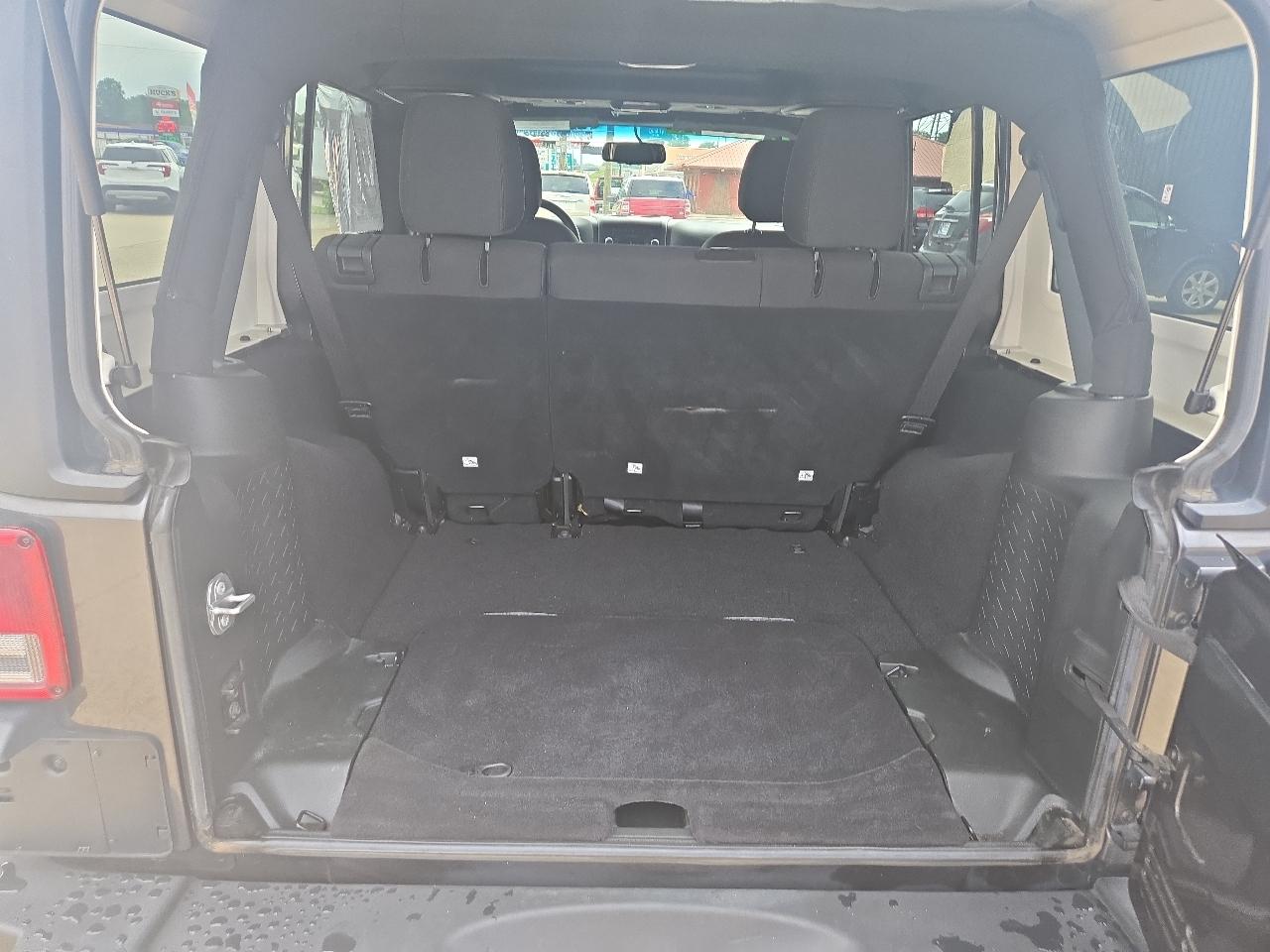 Jeep Wrangler Unlimited Sport 4WD 2017
