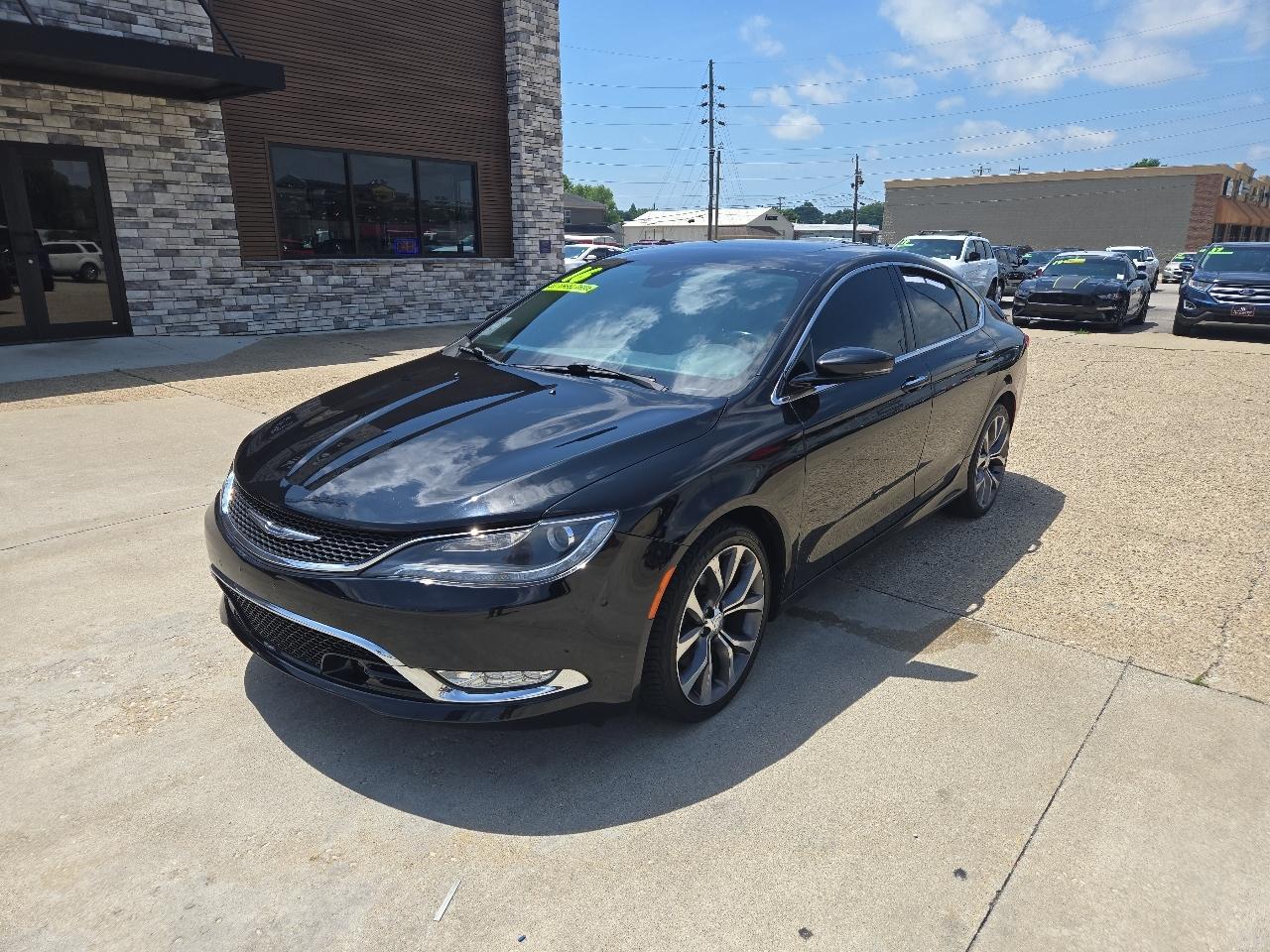 Chrysler 200  2016