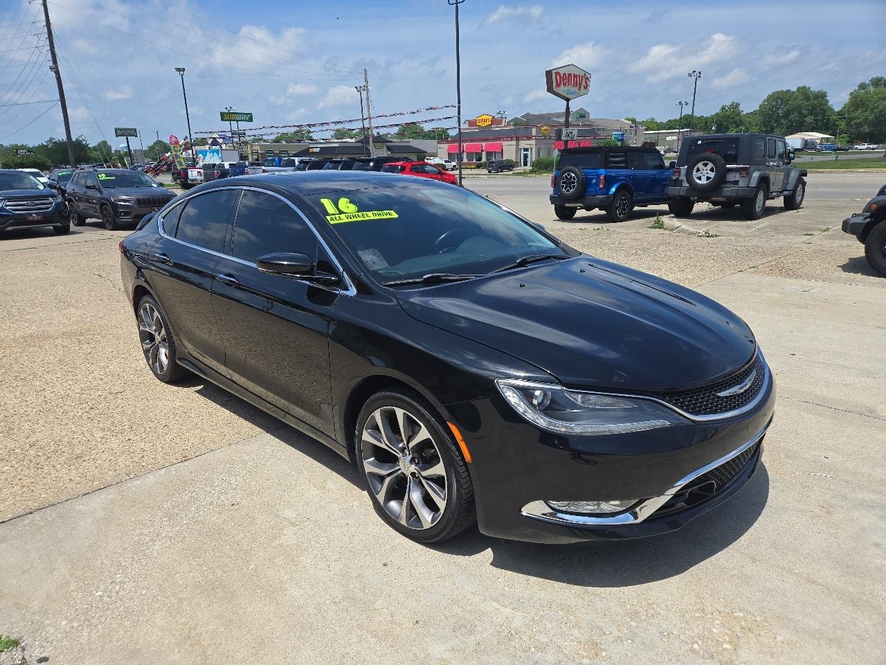 Chrysler 200  2016