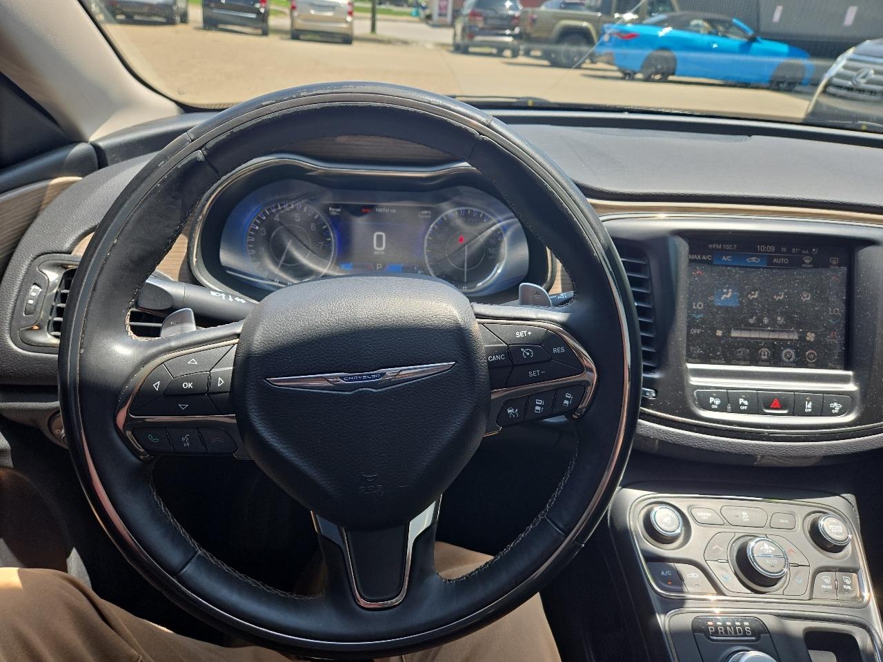 Chrysler 200  2016