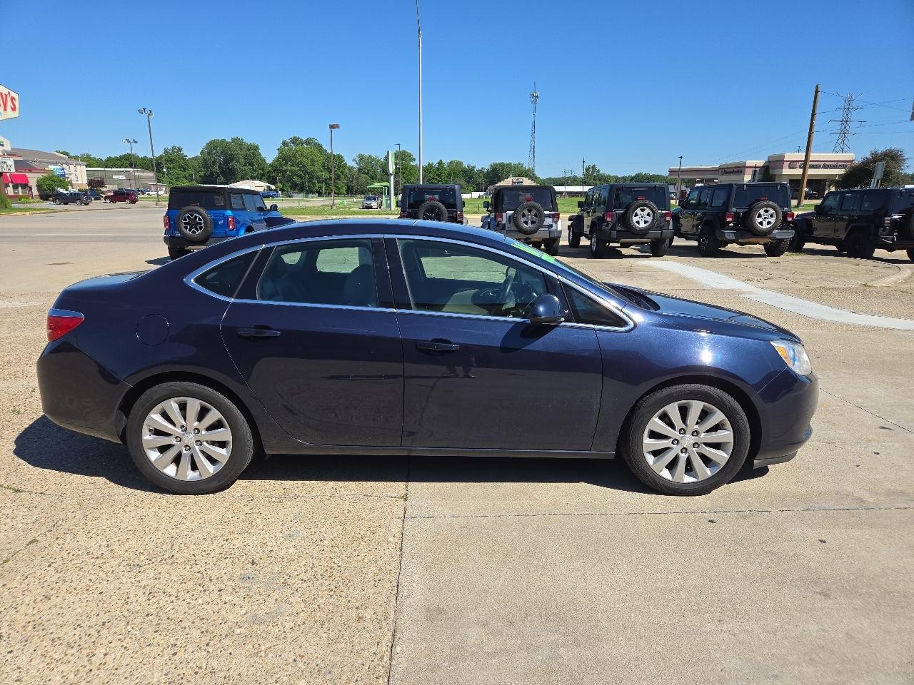 Buick Verano Base 2016