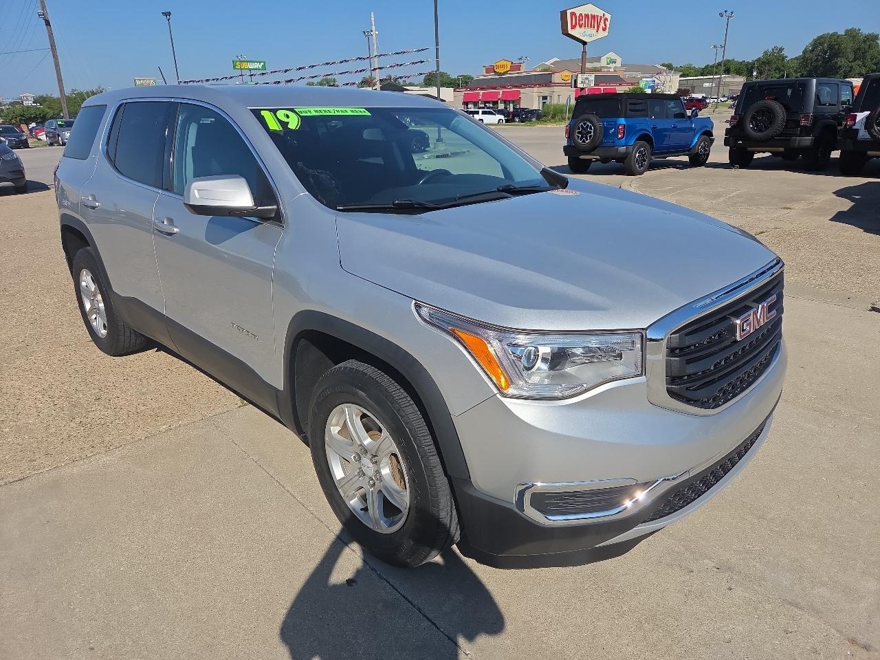 GMC Acadia SLE-1 FWD 2019