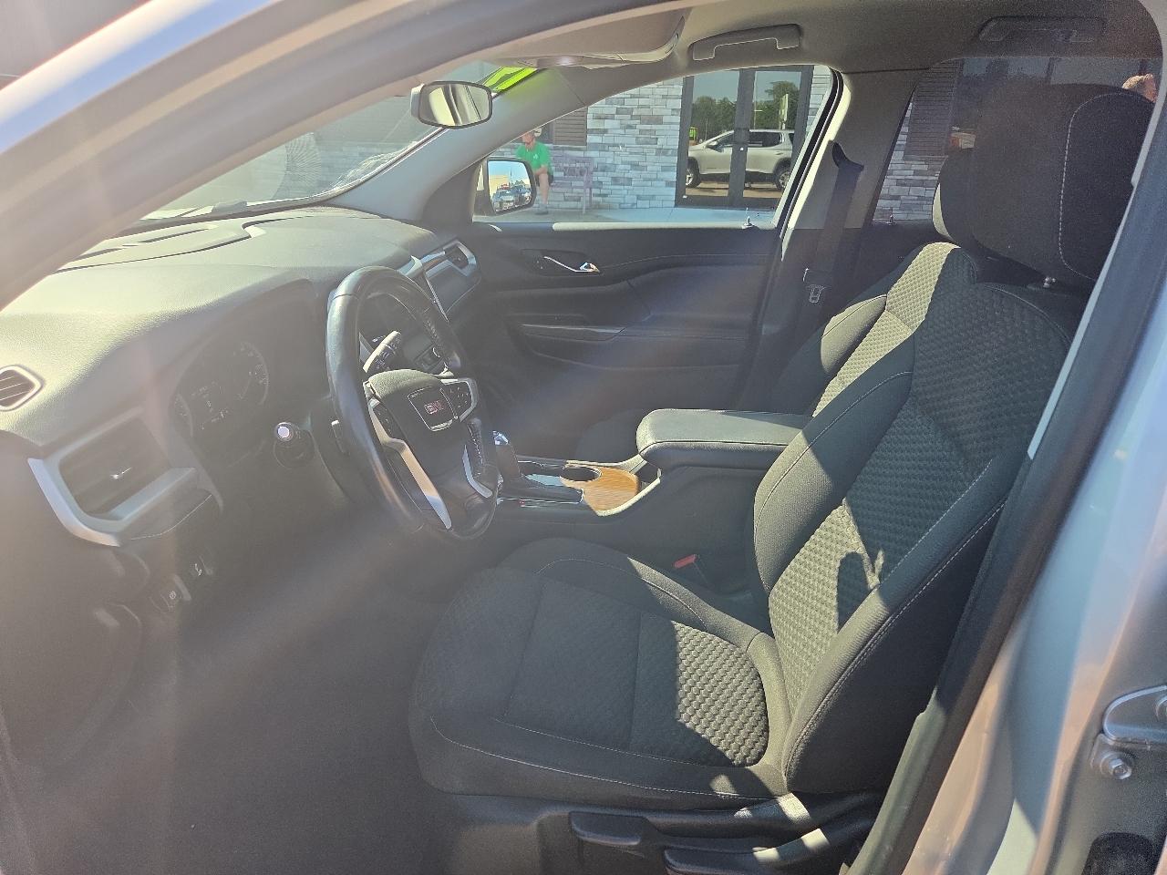 GMC Acadia SLE-1 FWD 2019