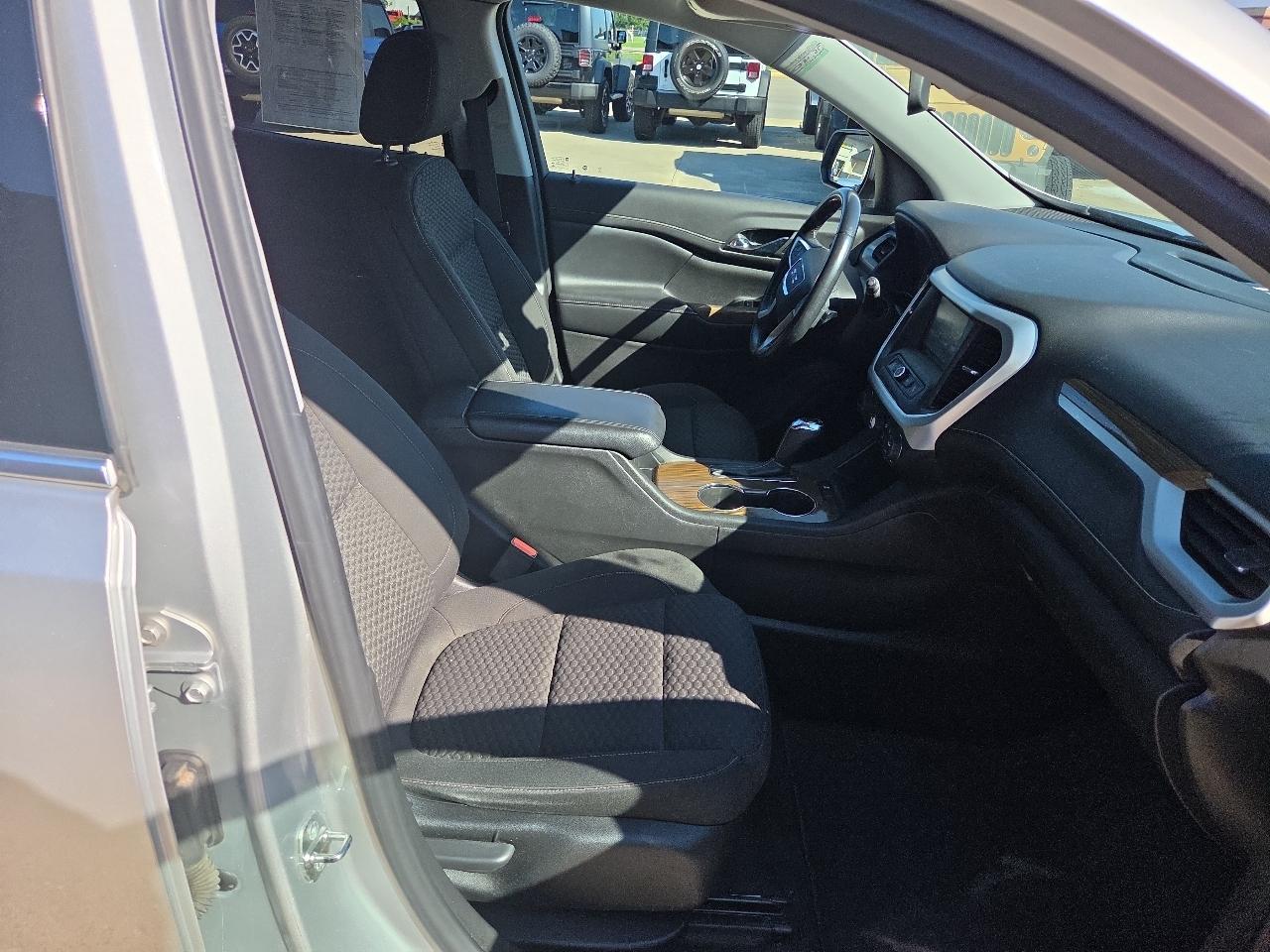 GMC Acadia SLE-1 FWD 2019