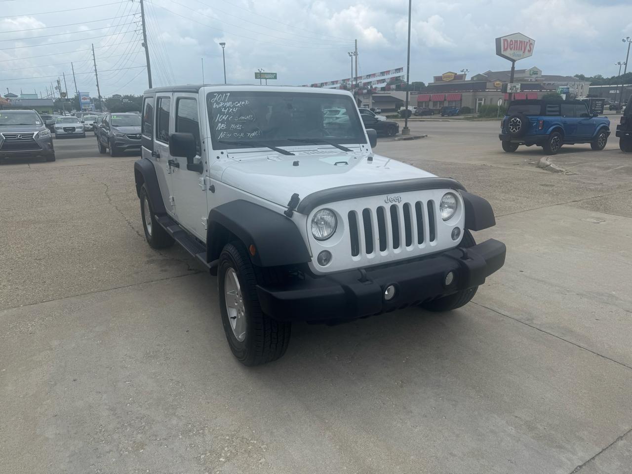 Jeep Wrangler Unlimited Sport 4WD 2017