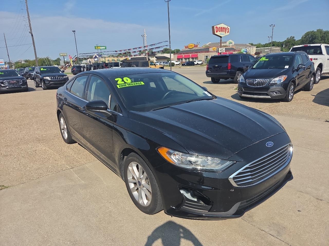 Ford Fusion SE 2020