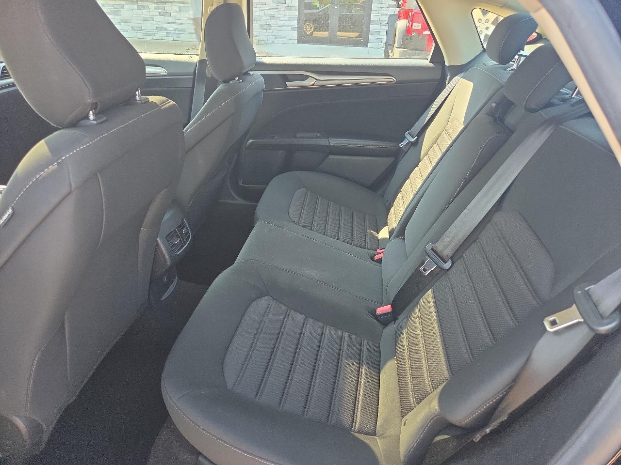 Ford Fusion SE 2020