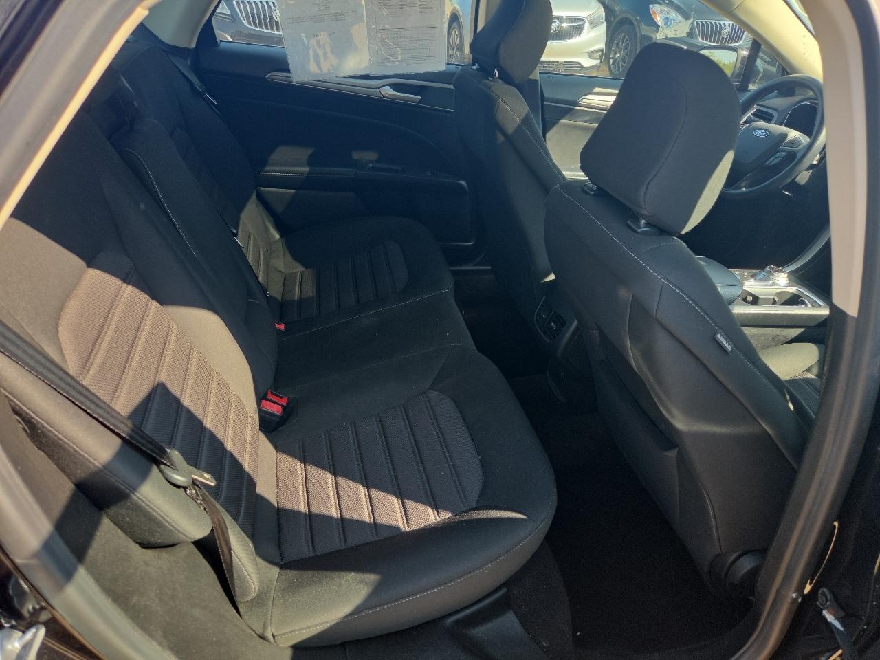 Ford Fusion SE 2020