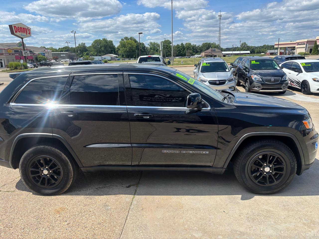 Jeep Grand Cherokee Laredo 2WD 2019