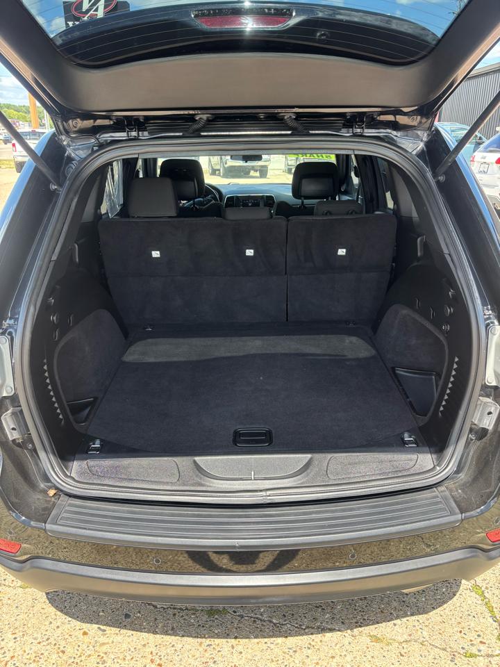 Jeep Grand Cherokee Laredo 2WD 2019