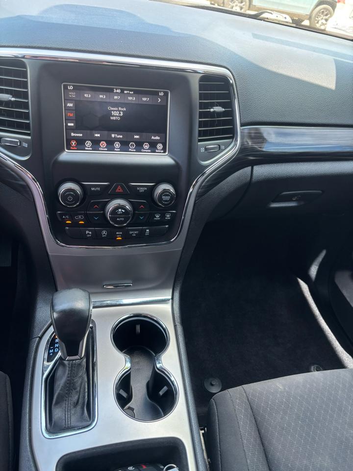 Jeep Grand Cherokee Laredo 2WD 2019