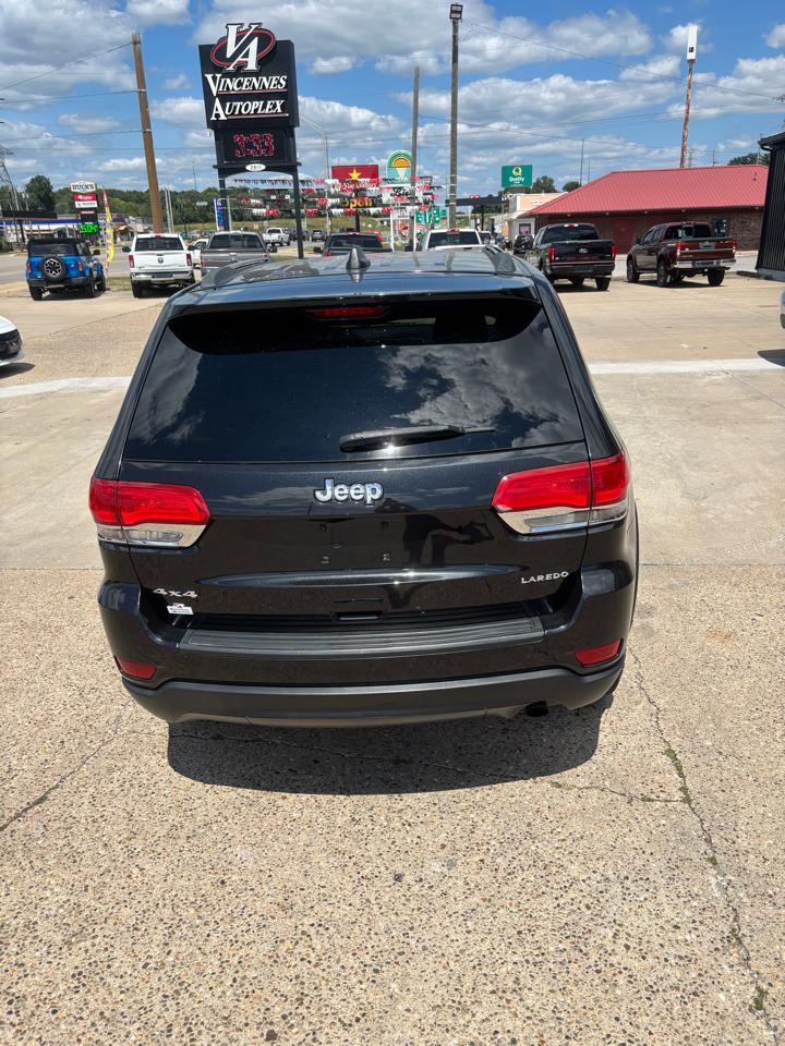 Jeep Grand Cherokee Laredo 4WD 2015