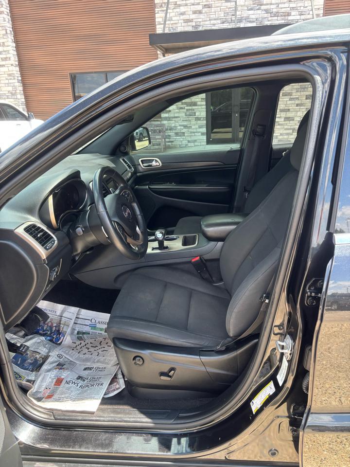 Jeep Grand Cherokee Laredo 4WD 2015