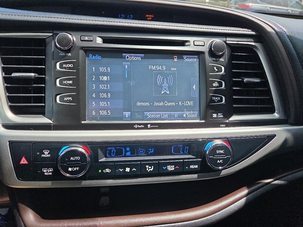 Toyota Highlander XLE AWD V6 2015