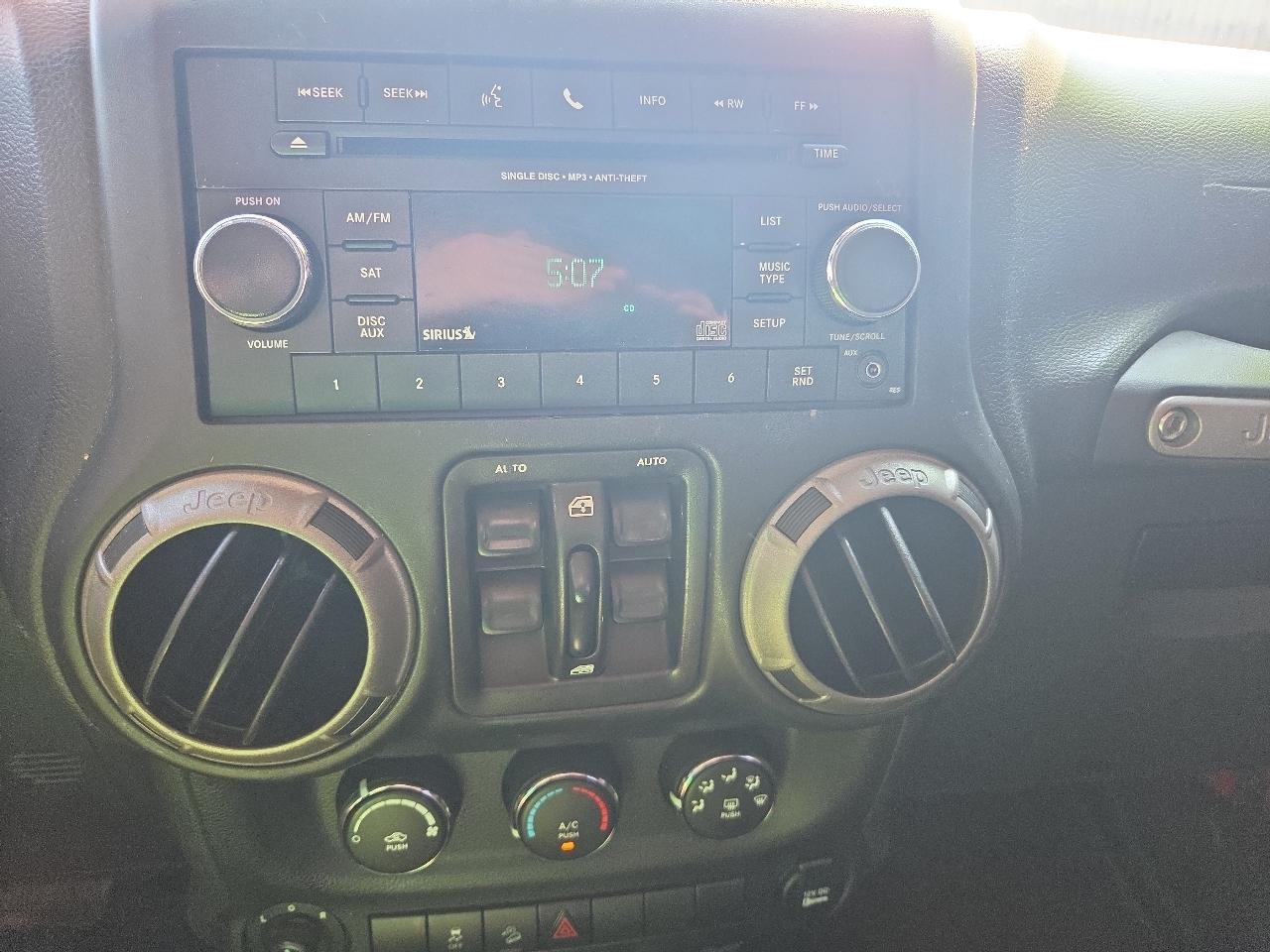 Jeep Wrangler Unlimited Sport 4WD 2014