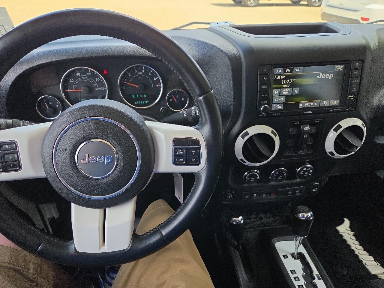 Jeep Wrangler Unlimited Sahara 4WD 2015