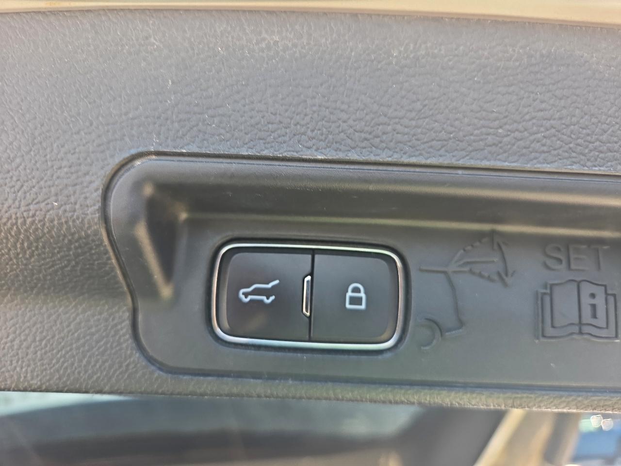 Ford Explorer Limited AWD 2020