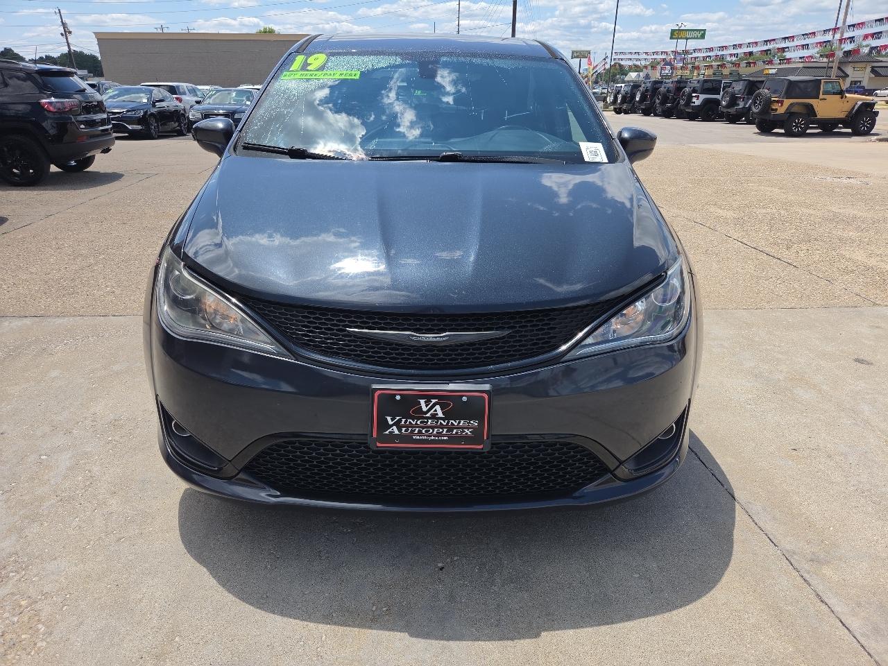Chrysler Pacifica Touring Plus 2019