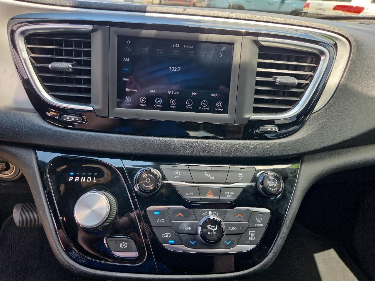 Chrysler Pacifica Touring Plus 2019