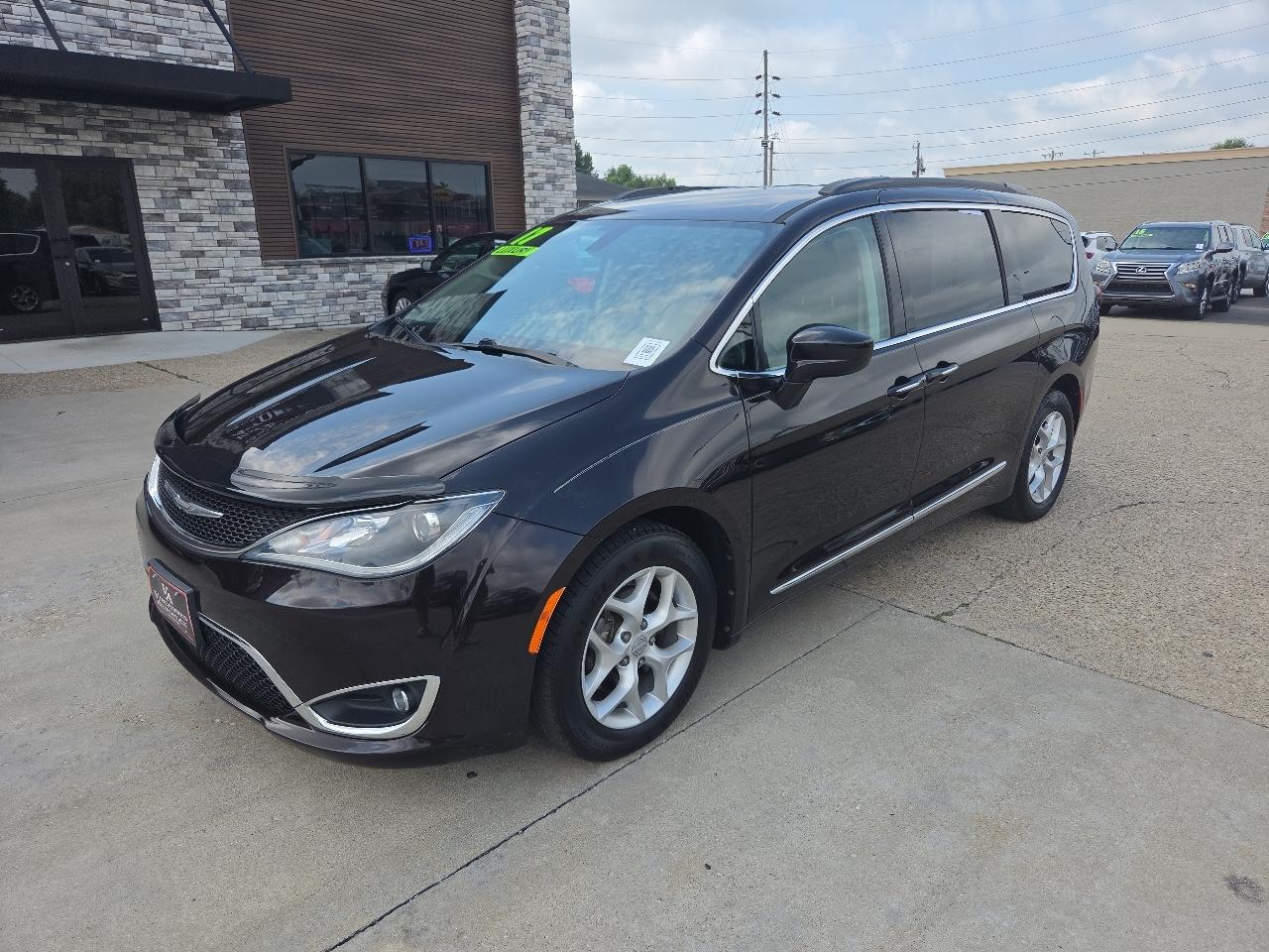 Chrysler Pacifica Touring-L 2017