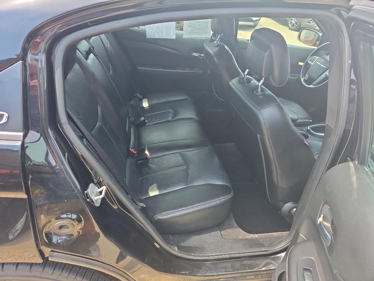 Chrysler 200 Limited 2013