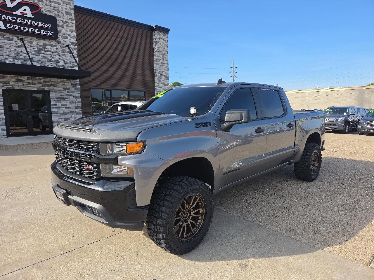 Chevrolet Silverado 1500 Custom Trail Boss Crew Cab Short Box 4WD 2020
