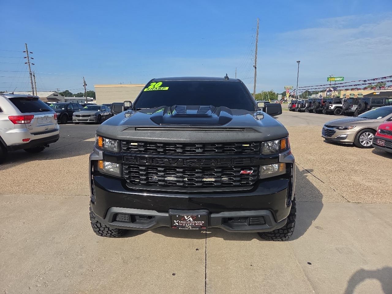 Chevrolet Silverado 1500 Custom Trail Boss Crew Cab Short Box 4WD 2020