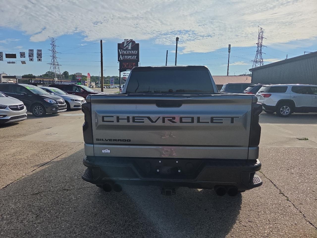 Chevrolet Silverado 1500 Custom Trail Boss Crew Cab Short Box 4WD 2020
