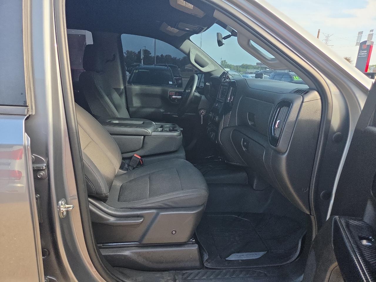 Chevrolet Silverado 1500 Custom Trail Boss Crew Cab Short Box 4WD 2020
