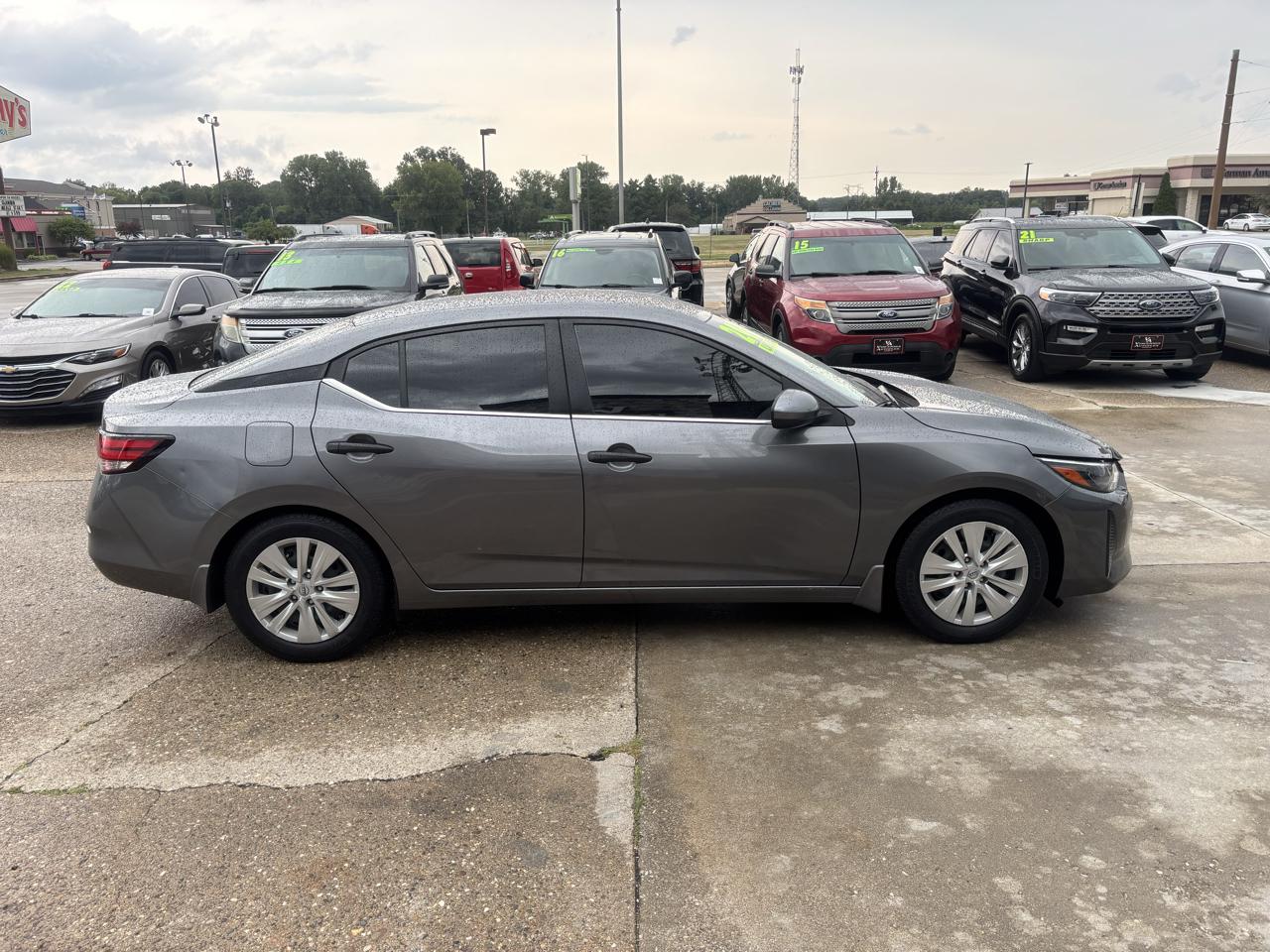 Nissan Sentra S 2024