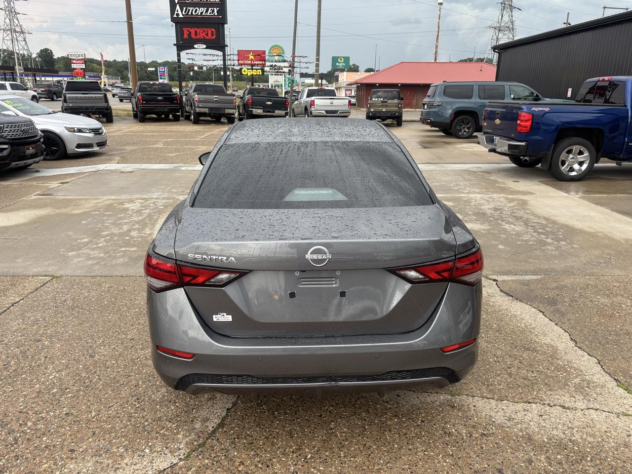 Nissan Sentra S 2024