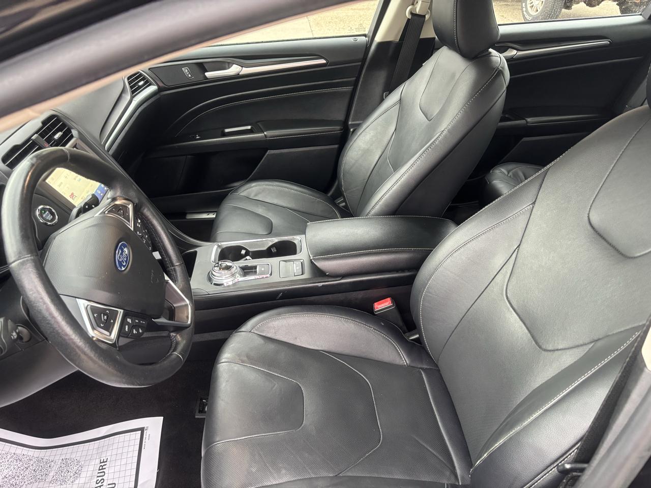 Ford Fusion Titanium 2020