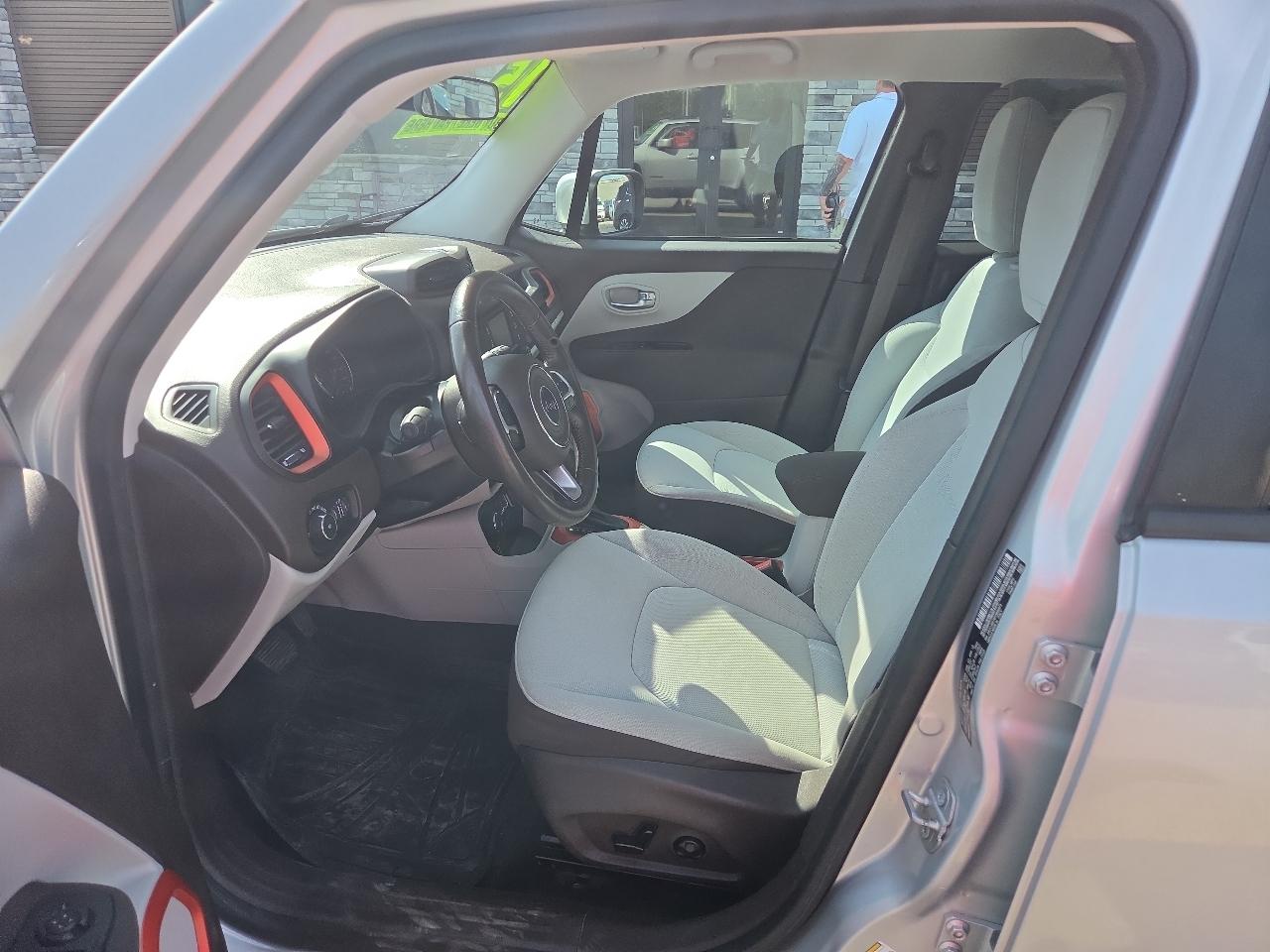 Jeep Renegade Latitude 4WD 2015