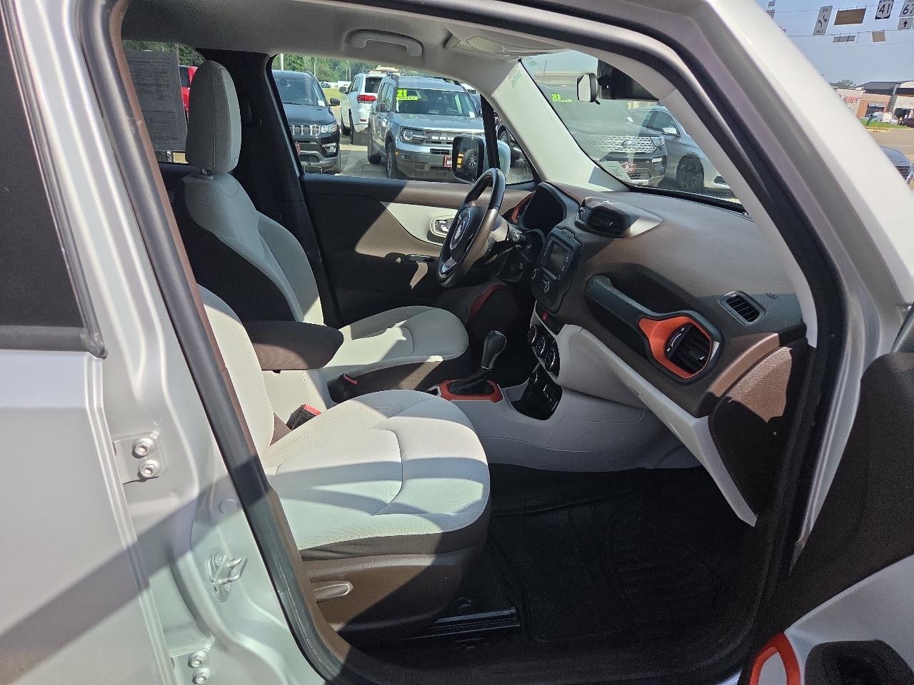 Jeep Renegade Latitude 4WD 2015