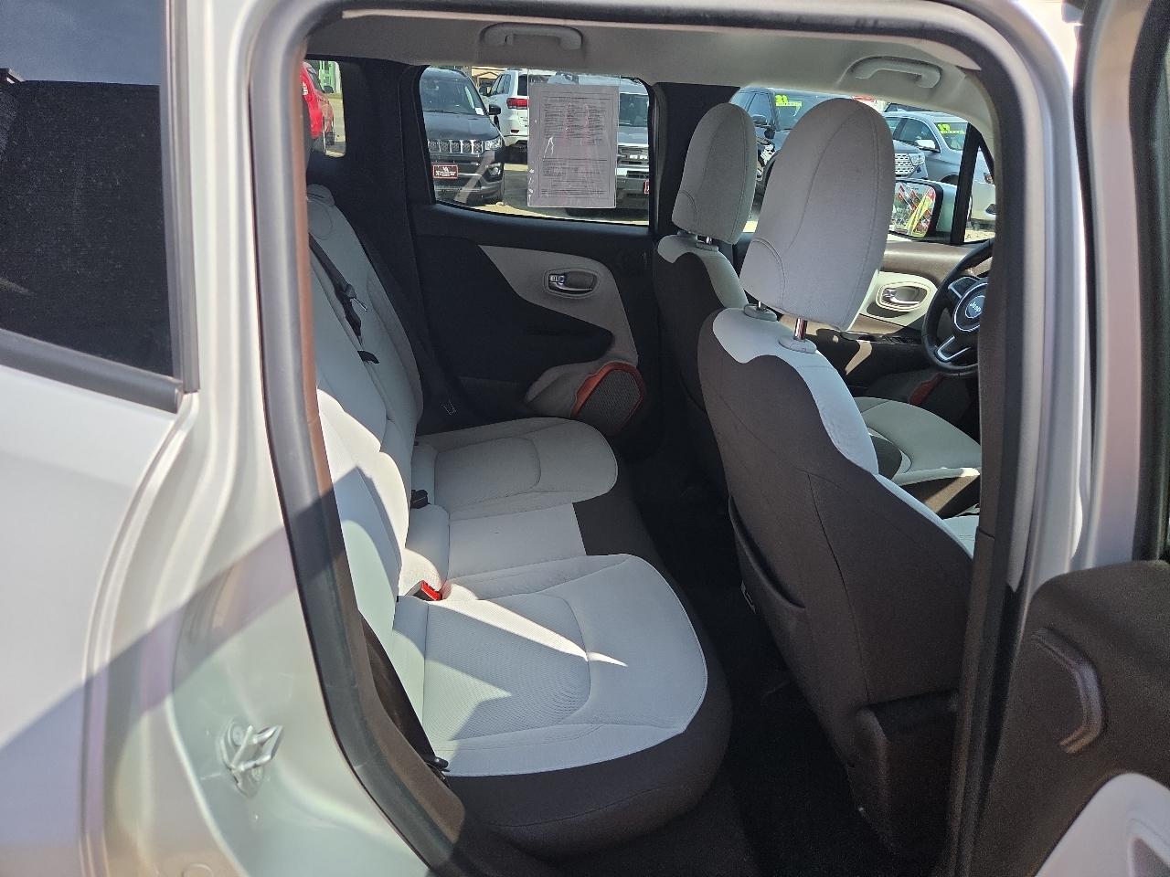 Jeep Renegade Latitude 4WD 2015