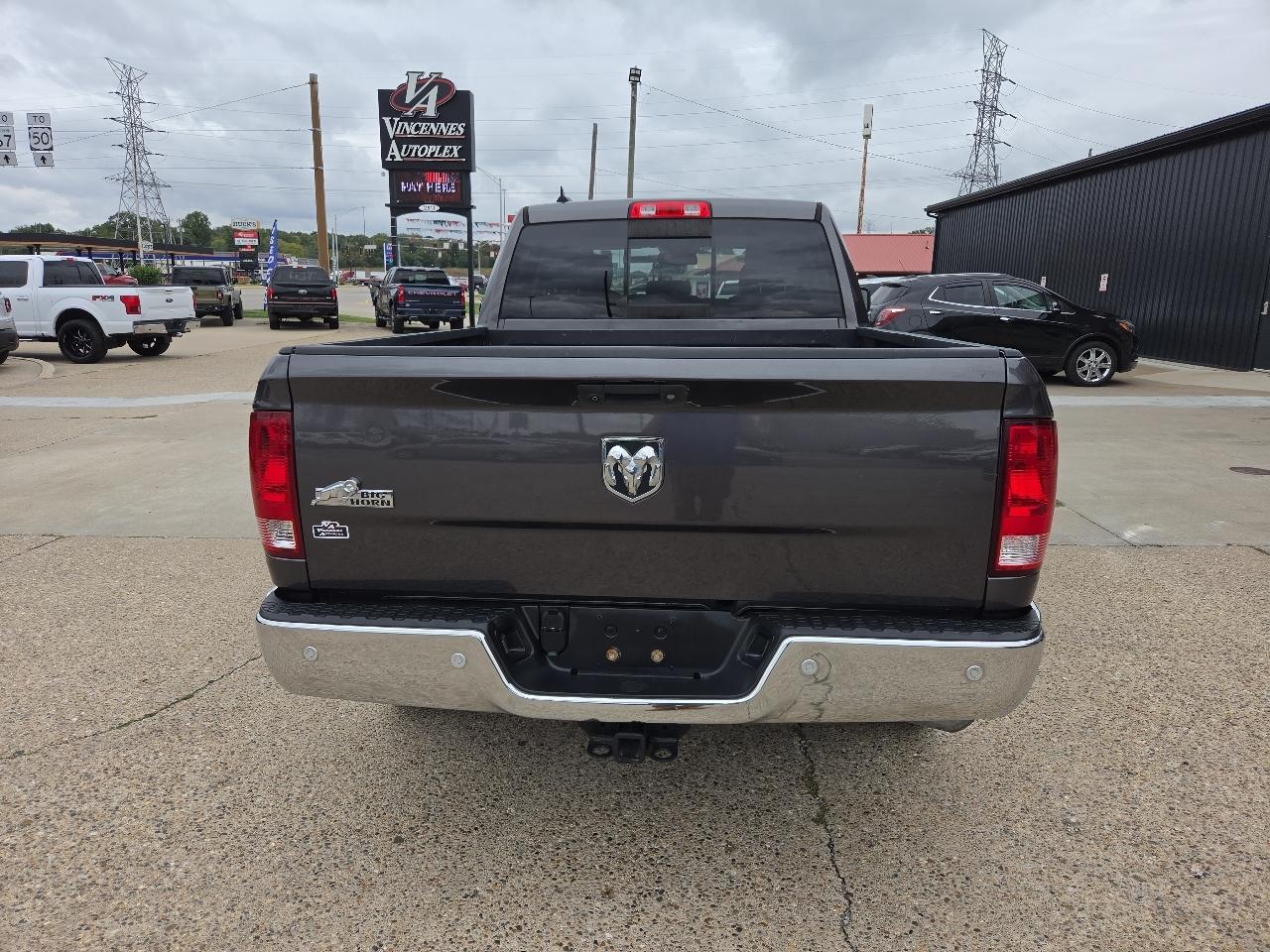 RAM 1500 SLT Quad Cab 2WD 2018