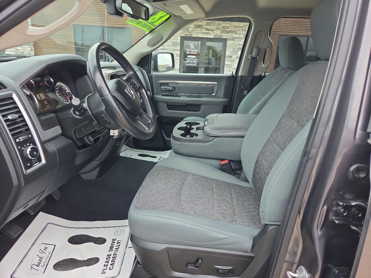 RAM 1500 SLT Quad Cab 2WD 2018